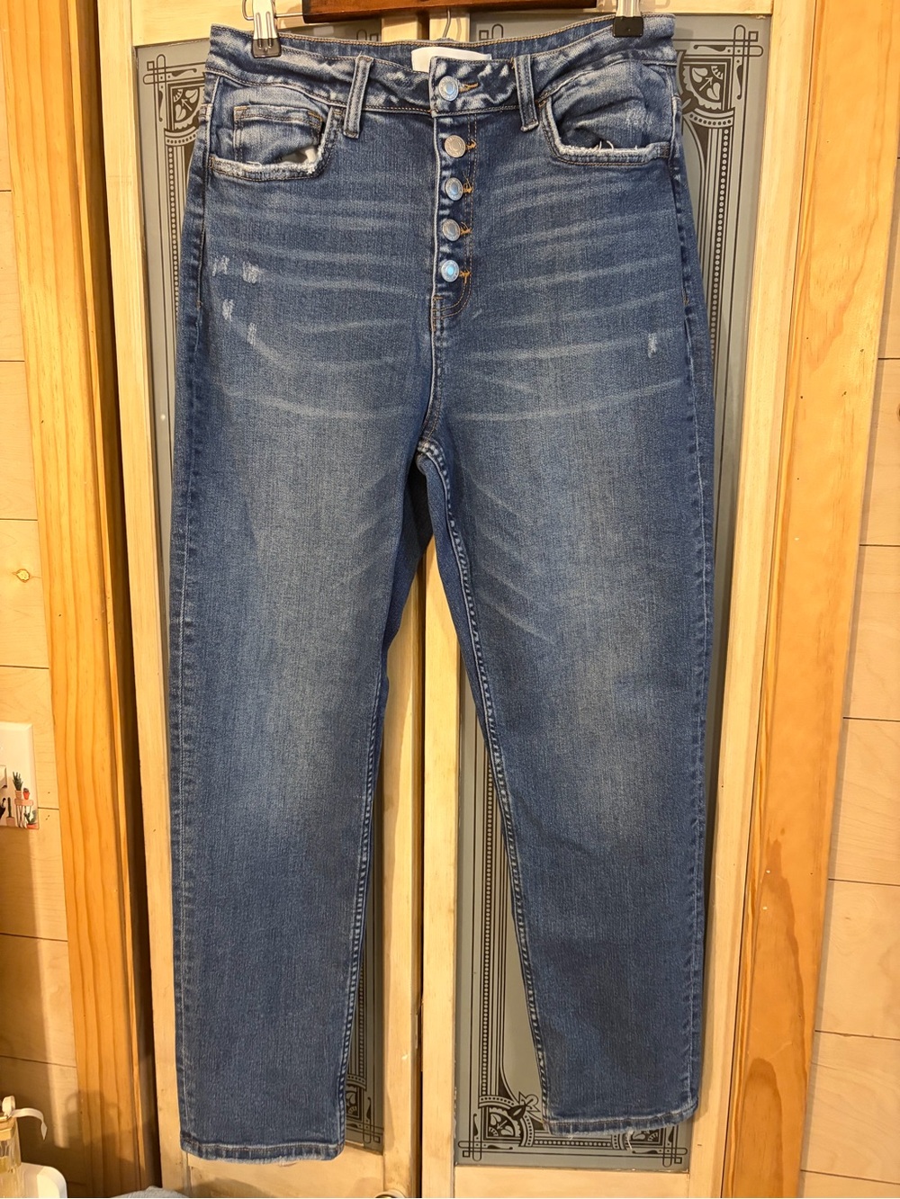 Vervet High-Rise Button-Fly Women's Jeans in Medium Blue Wash